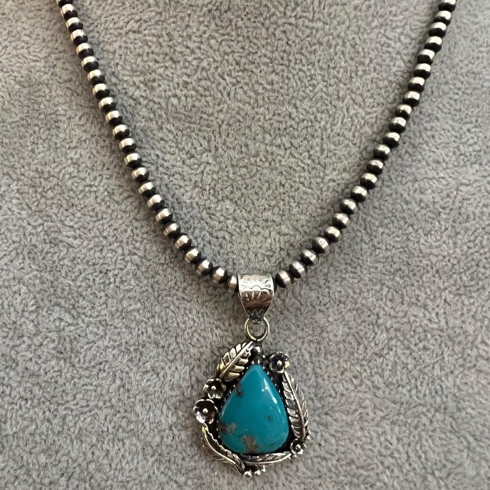 ❤️ Kingman Turquoise Navajo Sterling Silver Decorative Pendant 8.3 Gm / 1.73”L - Picture 4 of 15